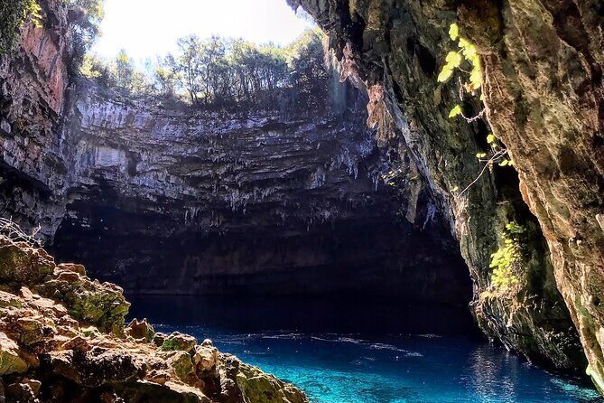 Drogarati cave-Melissani Lake and Antisamos Beach - Who Will Love This Tour?