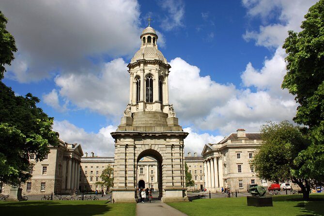 Dublin Book of Kells, Castle and Molly Malone Statue Guided Tour - FAQ