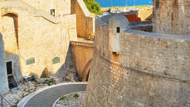 Dubrovnik: 1.5-Hour Guided Old Town Walking Tour - What the Tour Includes and What You Should Know