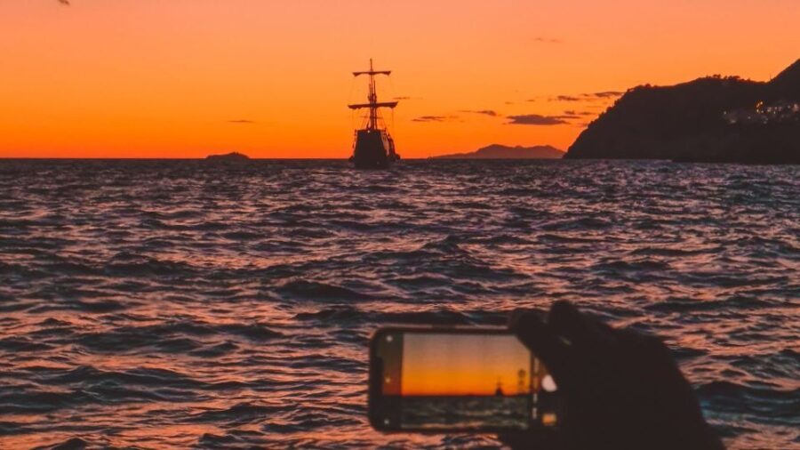 Dubrovnik: Private Boat Cruise at Sunset with Champagne - An In-Depth Look at the Dubrovnik Sunset Boat Tour