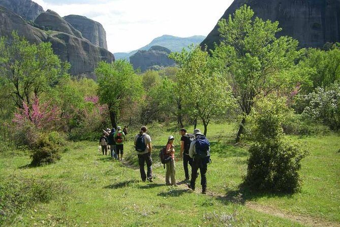 Easy Hiking Adventure at Meteora - Who Should Consider This Tour?