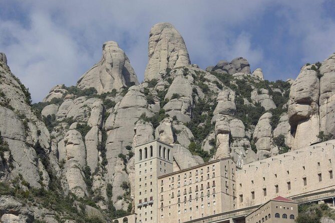 Easy Montserrat. Half-Day Trip from Barcelona - A Closer Look at the Montserrat Half-Day Tour