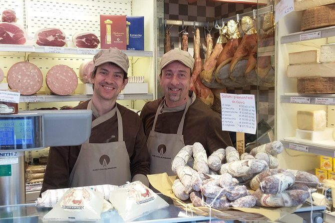 Eat Like a Local: 3-hour Venice Small-Group Food Tasting Walking Tour - Exploring the Rialto Market and Historic Food Venues