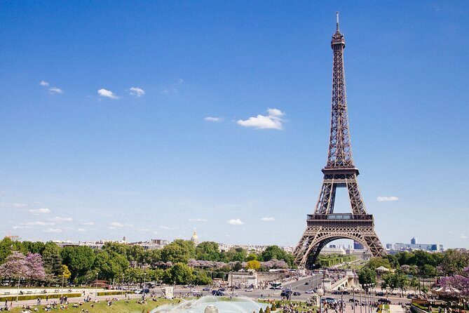 Eiffel Tower Access to the 2nd Floor by Lift with Summit Option - Deep Dive Into the Itinerary