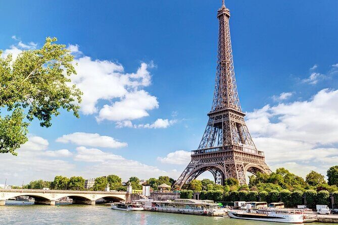 Eiffel Tower Access up to Summit with Guiding Host - The Drawback: Summit Closure and Pricing