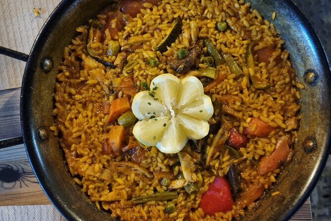 Eixample Unwrapped A Vegan Tour in Barcelona - The Itinerary in Detail: Exploring Eixample and Its Hidden Vegan Gems
