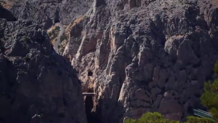 El Chorro: Caminito del Rey Gorge Route Guided Walking Tour - Frequently Asked Questions