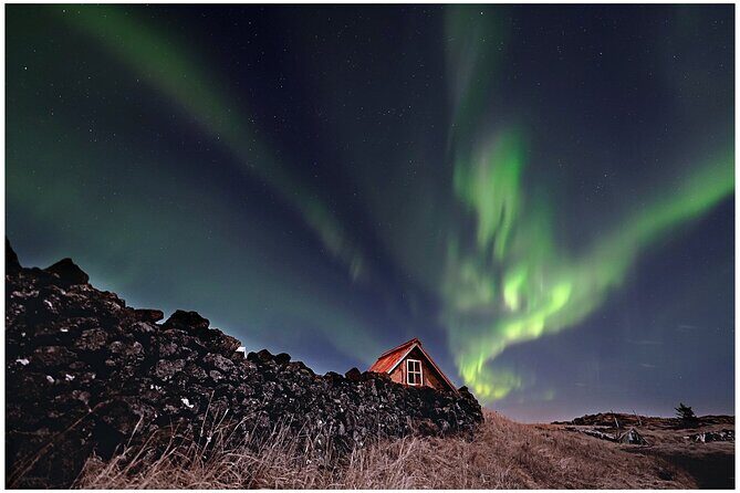 Enchanted Northern Lights: Hot chocolate & Photos - Small Group! - FAQs