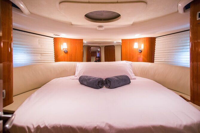 Enjoy an unforgettable experience with the Elegant CRANCHI 47 - Authentic Experiences and Customer Feedback