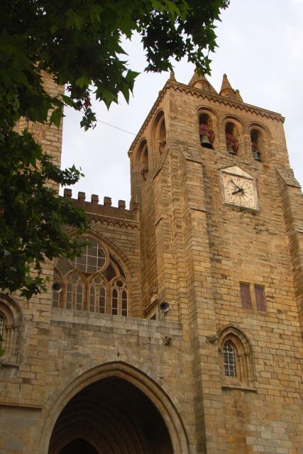 Évora Private Walking Tour - The Guides and Authenticity