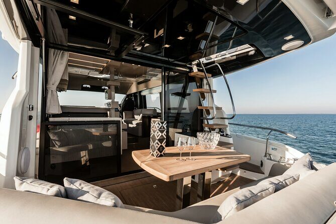 Exclusive Luxury Yacht Tour of the Elaphiti Islands - What’s Included and What’s Not