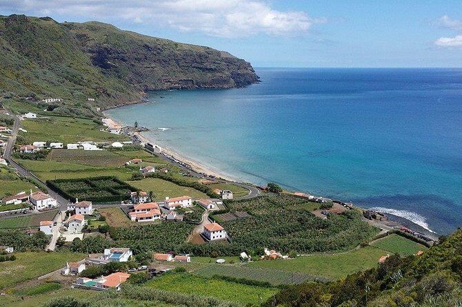 Excursions / Van Tours / Sightseeing - The Experience of a Guided Private Tour