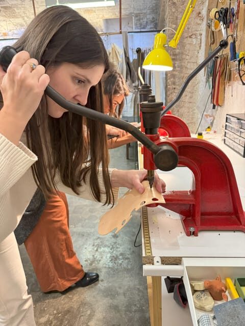 Experience in Leather Goods Workshop- Leather Accessory - Deep Dive: What Makes This Workshop Stand Out