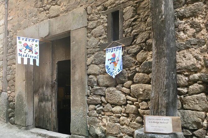 Experience with traditional winery tasting serrana s.XVI - Who Should Book This Tour