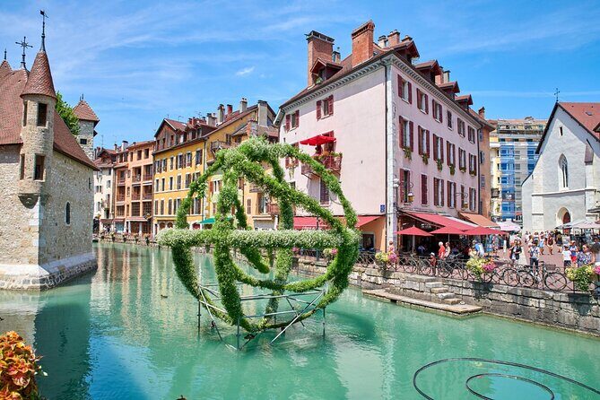 Explore Annecy in 60 minutes with a Local - Who Should Consider This Tour?