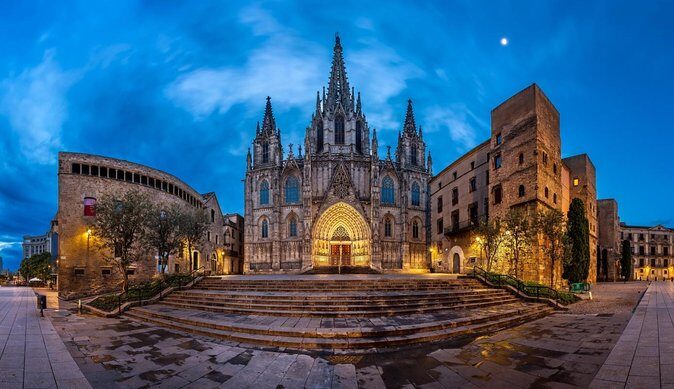 Explore hidden streets of Barcelona with a local - Private Tour - Practical Details