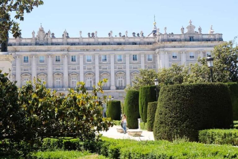 Explore Madrid in 60 minutes. Tuktour + tukguide - The Experience from Reviews