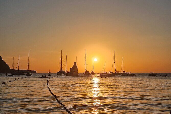 Explore the Beautifull seaside of Formentera. Incl cava, drinks, snacks, .. - A Deep Dive into the Experience