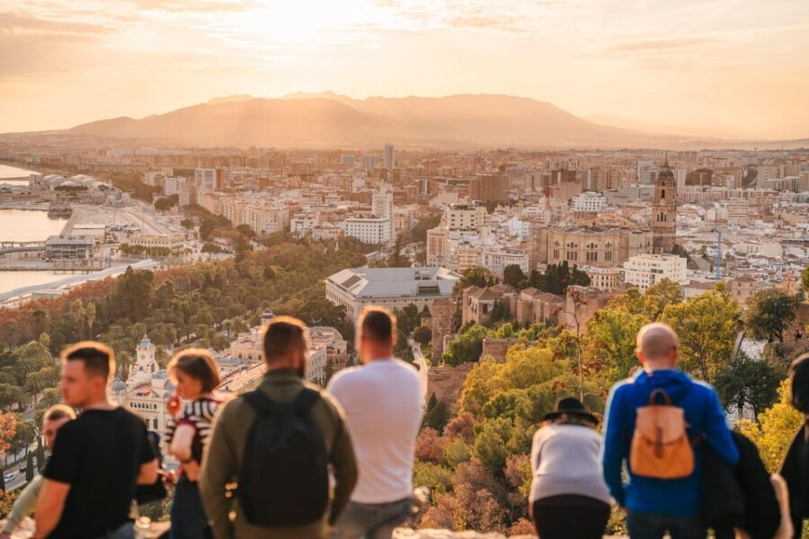 Express tuktuki tour in Malaga: Gibralfaro Viewpoint and Photography - The Viewpoint: Gibralfaro