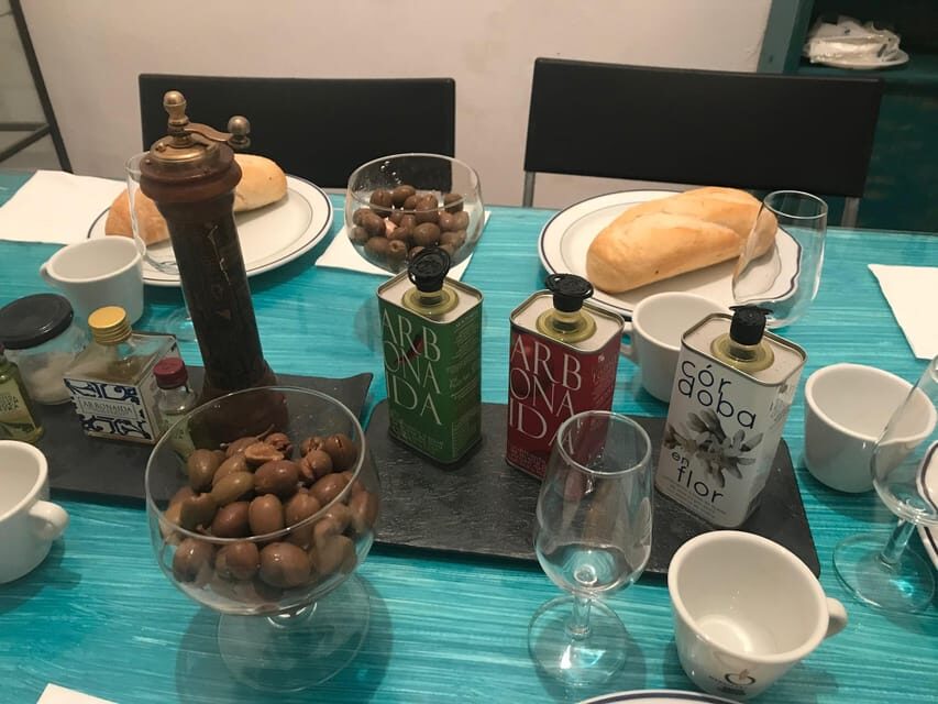 Extra Virgin Olive oil tasting - The Tasting Experience: A Symphony of Flavors
