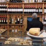 Familly friendly: tailored tapas, giants & Scavenger Hunts! - Itinerary Breakdown: What to Expect