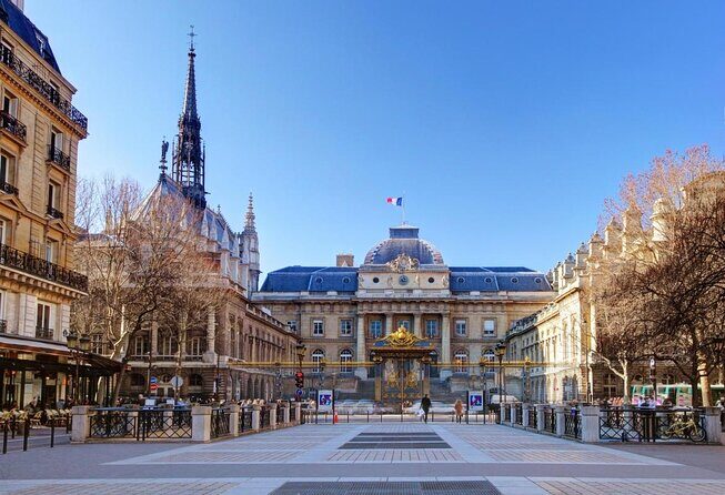 Family escape Game with kids and teens on the Île de la Cité - Who Will Love This Tour?