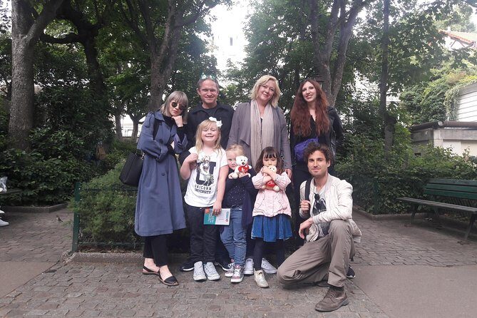Family Treasure Hunt in Montmartre - Exploring the Itinerary in Detail