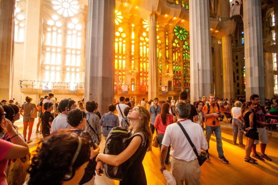 Fast-Track Access: Sagrada Familia 1.5-Hour Guided Tour - A Deep Dive Into the Sagrada Familia Guided Tour