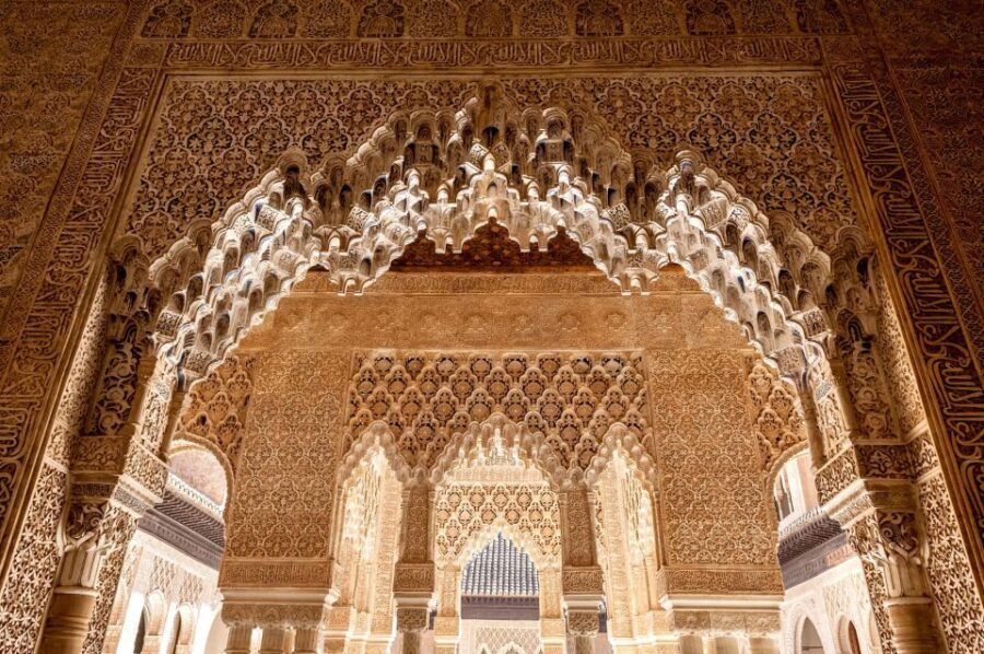 Fast-Track Alhambra & Nasrid Palaces Guided Tour - A Deep Dive into the Experience