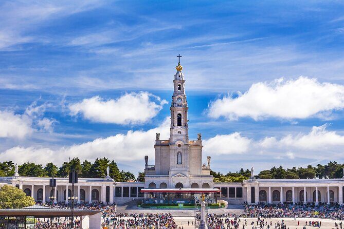 Fátima, Batalha, Nazaré and Óbidos Private Tour - Transportation and Planning