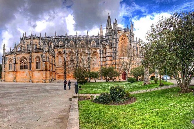 Fátima Batalha Nazaré and Óbidos Private Tour - What Makes This Tour Stand Out?
