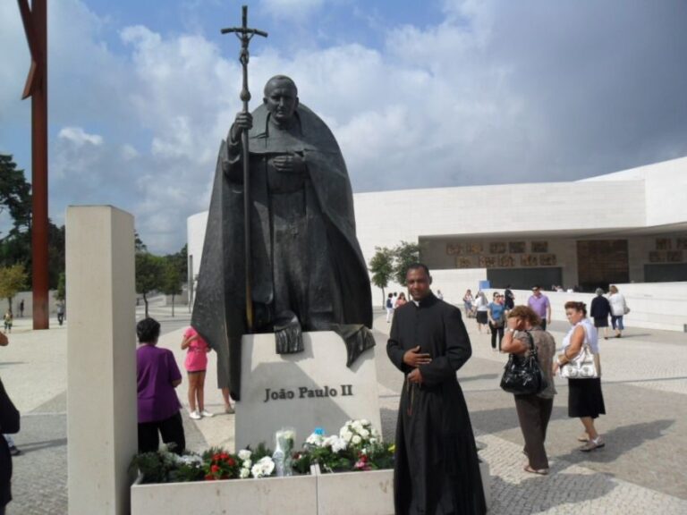 Fátima, Nazaré and Óbidos Small-Group Tour from Lisbon - An In-Depth Look at the Fátima, Nazaré, and Óbidos Tour