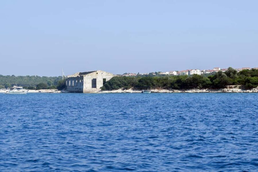 FAZANA Boat Tour Galebove stijene - NP Brijuni with Lunch