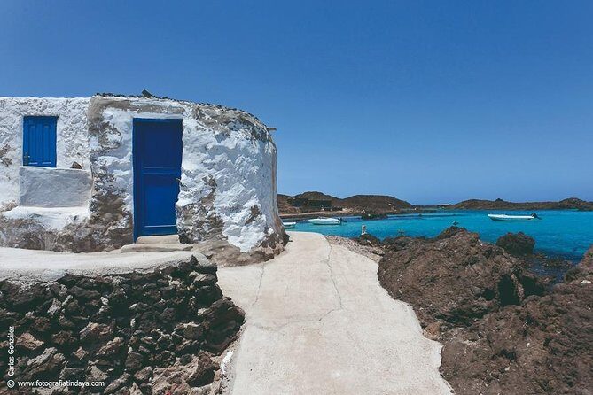 Ferry to Isla de Lobos: round-trip tickets from Corralejo - Who Should Consider This Trip?