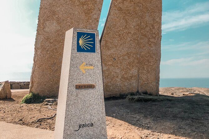 Finisterre and Costa da Morte: The Most Complete Tour of Santiago - Starting Point: A Central Meeting at Plaza de Galicia