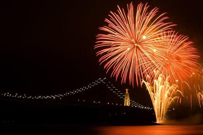 Fireworks and Open Bar in New Year's Eve Cruise in Lisbon - Frequently Asked Questions