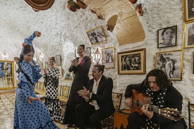 Flamenco show at Cueva Los Amayas, in Sacromonte - In-Depth Review of the Flamenco Experience in Sacromonte