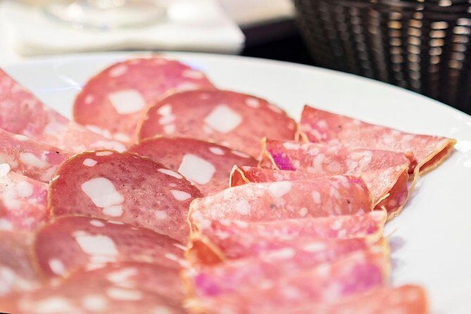Food and silk tour in Lyon - FAQs