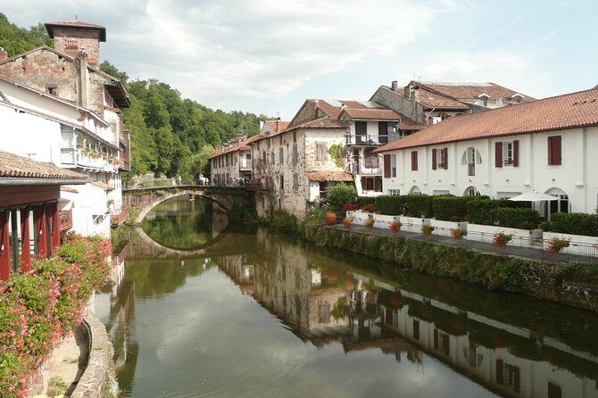 French-Basque Countryside Private tour Discover the hidden beauty of Pyrenees - What to Expect During the Tour