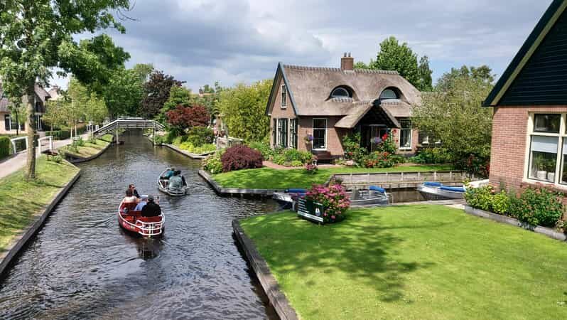 From Amsterdam: Giethoorn Small Group Tour with Boat Ride - Who Will Love This Tour?