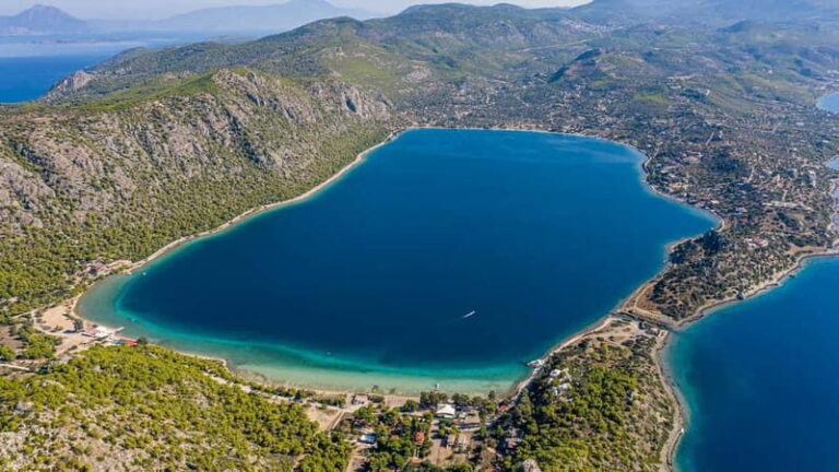From Athens: Loutraki, Vouliagmeni Lake & Beach Swim Day - Who Will Love This Tour?