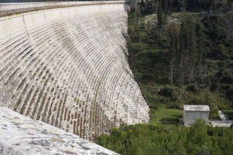 From Athens: Marathon and Thermopylae Full Day Private Trip - Who Would Enjoy This Tour?