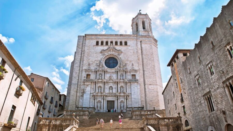 From Barcelona: Private Medieval Girona Half-Day Tour - Exploring the Catalonian Countryside and Girona’s Medieval Heart