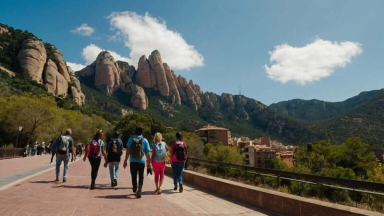 From Barcelona: Private Montserrat Guided Tour - Authentic Experiences and Authenticity