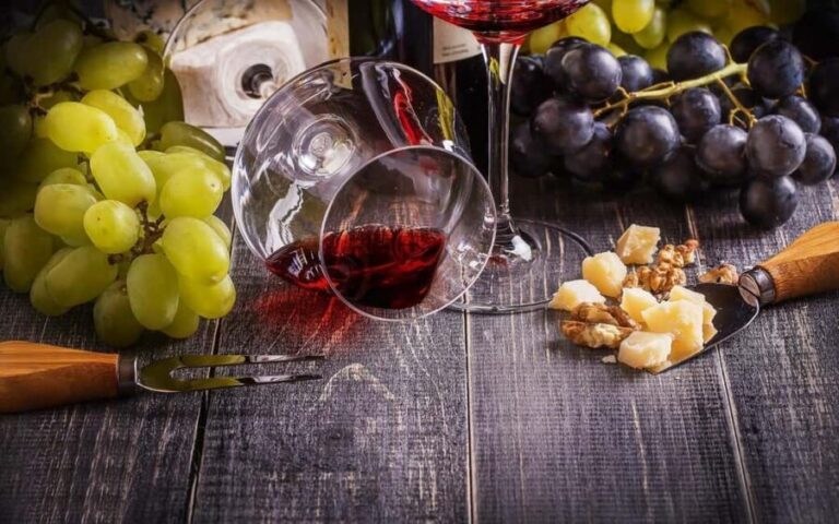 From Dubrovnik: Private Day Trip to Ston & Korula & wine - What’s Included and What to Consider