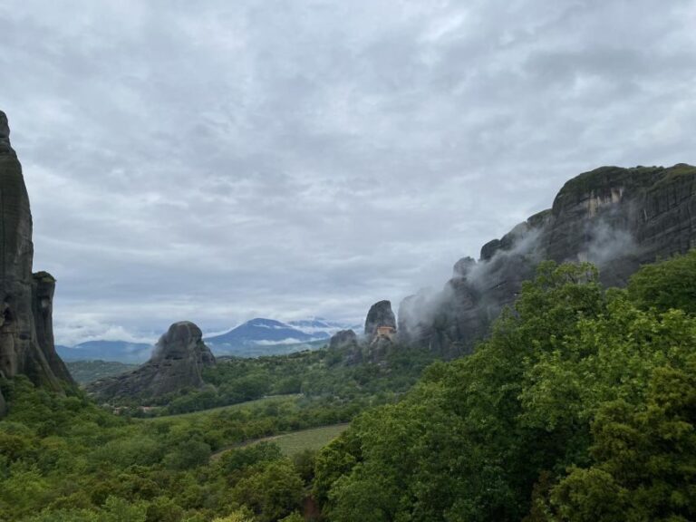 From Kalabaka or Kastraki: Meteora Monastery Morning Tour - A Detailed Look at the Meteora Morning Experience