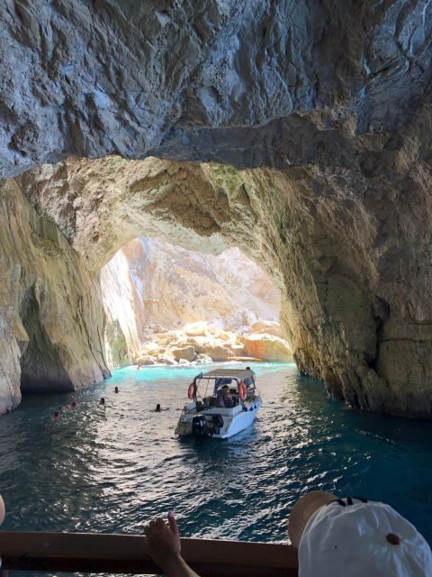 From Lefkimmi: Paxos, Antipaxos & Blue Caves Boat Tour - What Makes This Tour Stand Out