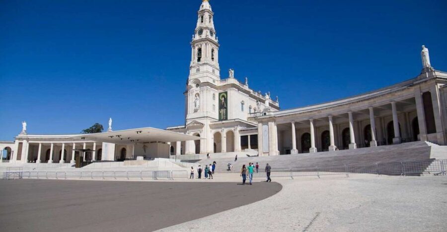 From Lisbon: Fátima/Batalha and Mafra Convent/Óbidos Tour - Who This Tour Is Best For