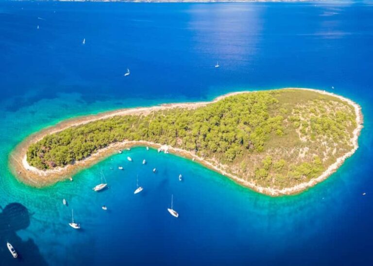 From Makarska: Full day private speed boat tour 3 islands - Who Is This Tour Best For?