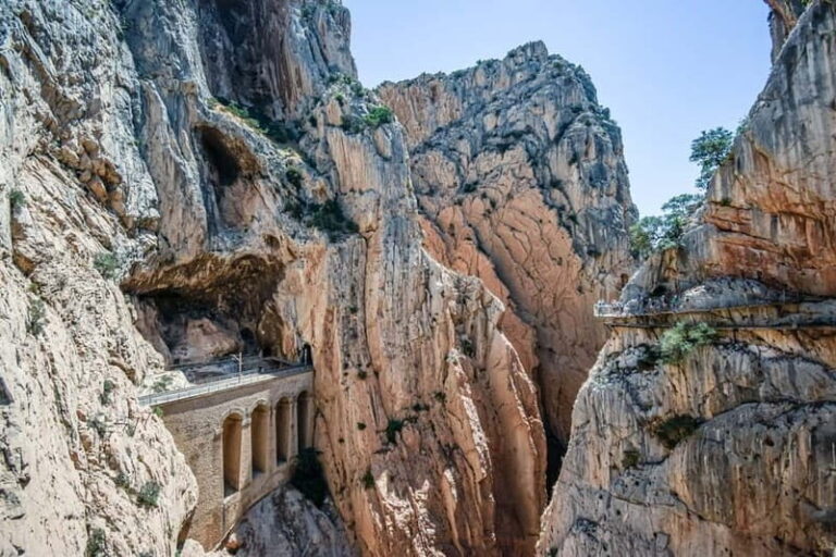 From Málaga: Caminito del Rey Day Trip & Guided Tour - Practical Tips & Considerations